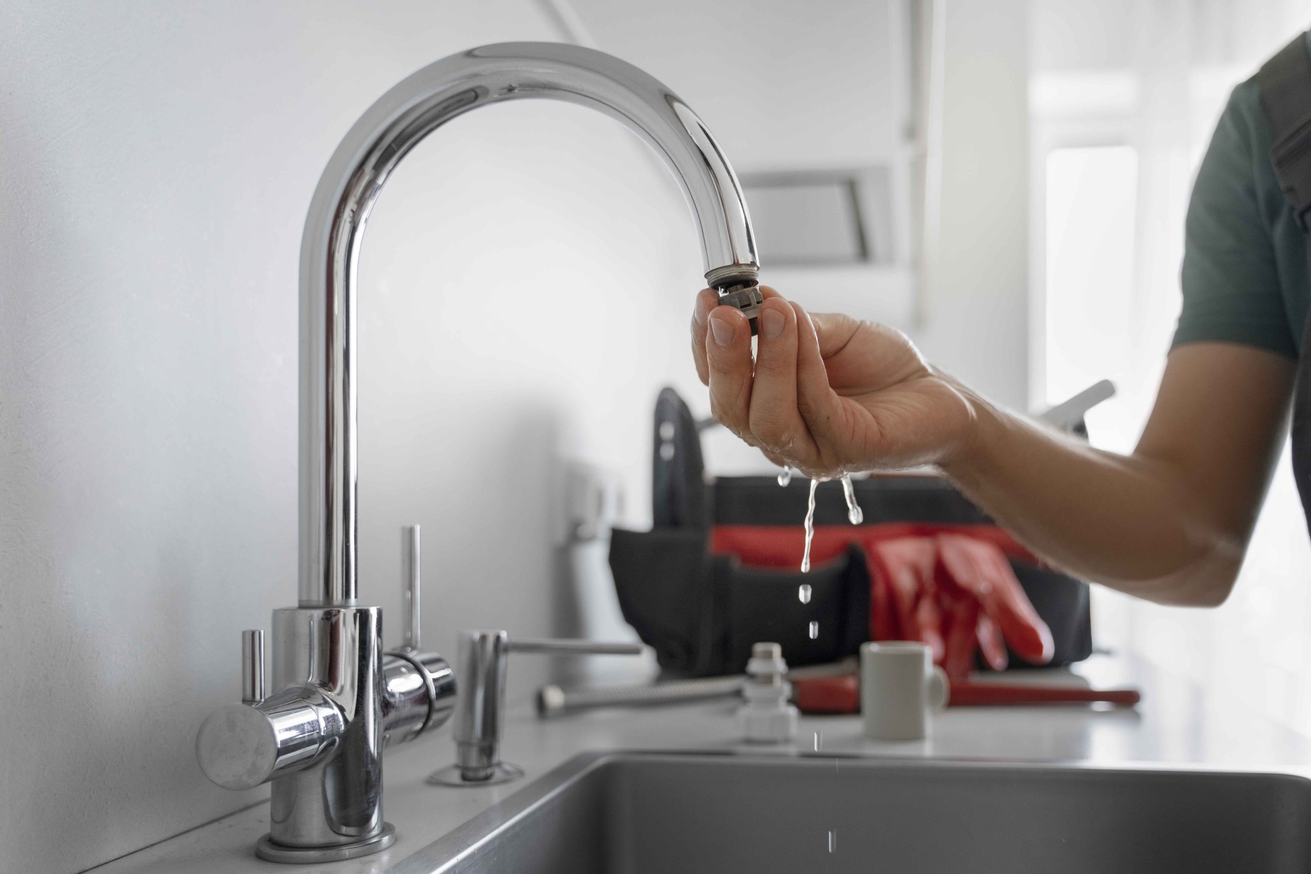 how to clean faucet head